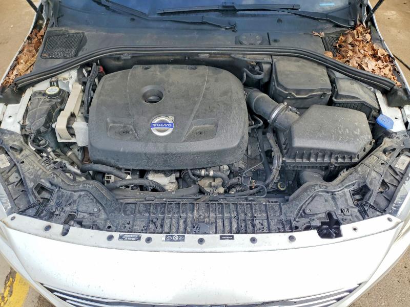 2015 Volvo S60 მანქანა იყიდება აუქციონზე, vin: YV126MFK5F1340149, აუქციონის ნომერი: 48615116