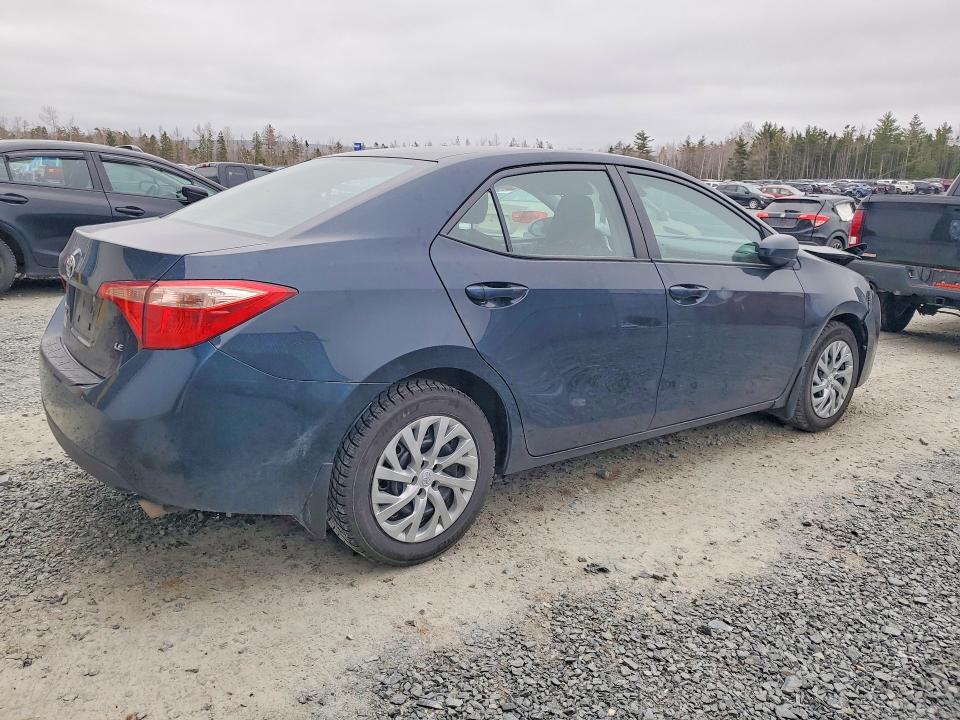 2018 Toyota Corolla მანქანა იყიდება აუქციონზე, vin: 2T1BURHE4JC975979, აუქციონის ნომერი: 51929206