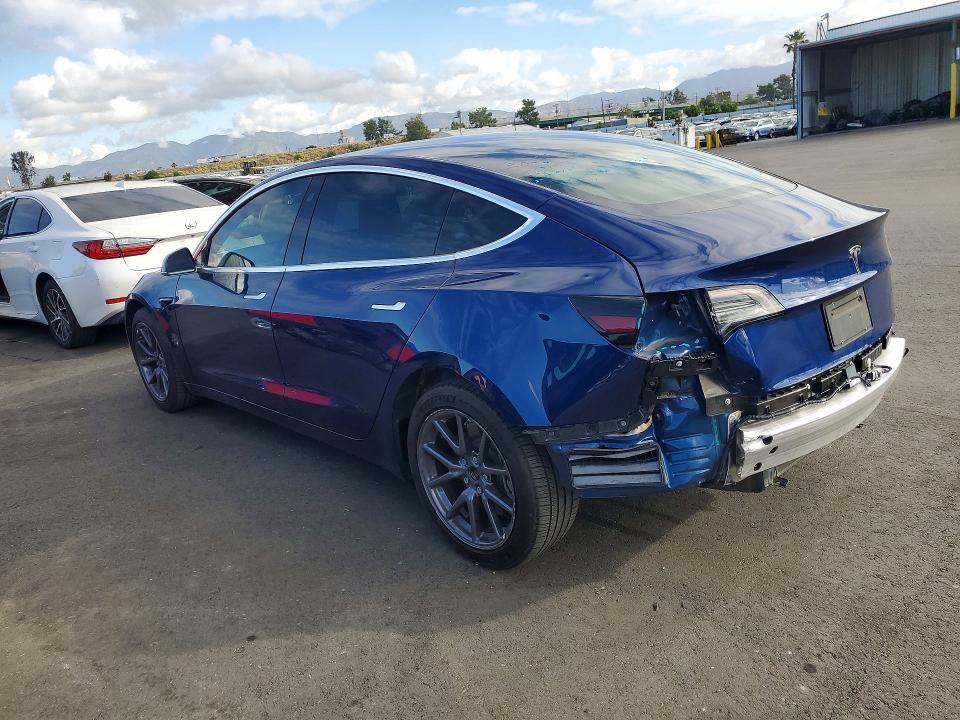 49790586 :رقم المزاد ، 5YJ3E1EA0KF326262 vin ، 2019 Tesla Model 3 مزاد بيع