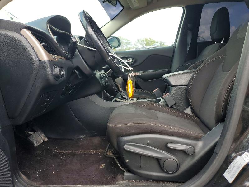 50988716 :رقم المزاد ، 1C4PJLCB7GW355572 vin ، 2016 Jeep Cherokee مزاد بيع