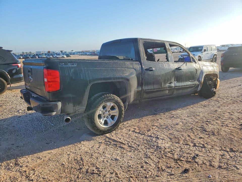 Продаж на аукціоні авто 2018 Chevrolet Silverado, vin: 3GCUKREC3JG473438, номер лоту: 51072906