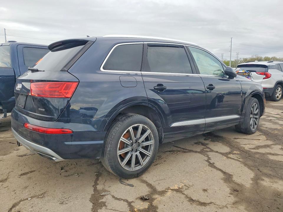 Продаж на аукціоні авто 2018 Audi Q7, vin: WA1LHAF72JD001722, номер лоту: 51950996