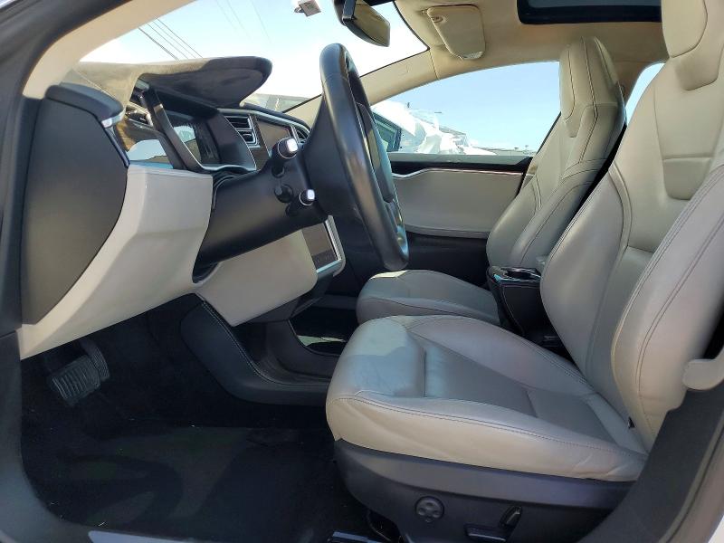 Продаж на аукціоні авто 2015 Tesla Model S, vin: 5YJSA1E28FF107426, номер лоту: 49395496