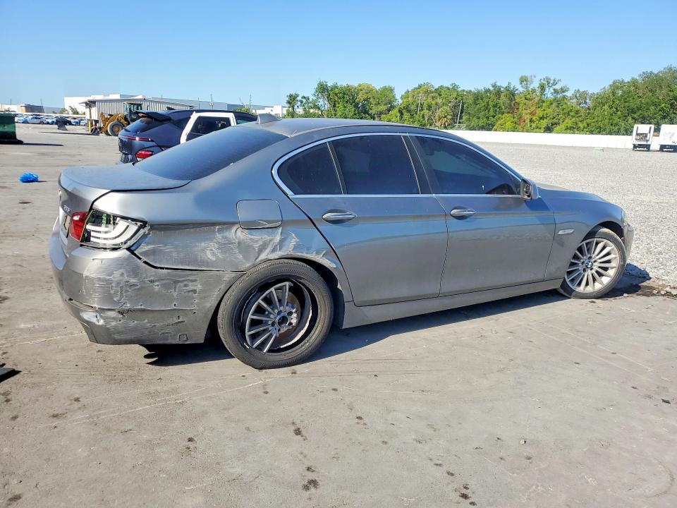 51099576 :رقم المزاد ، WBAFR7C5XCC810574 vin ، 2012 Bmw 535 مزاد بيع