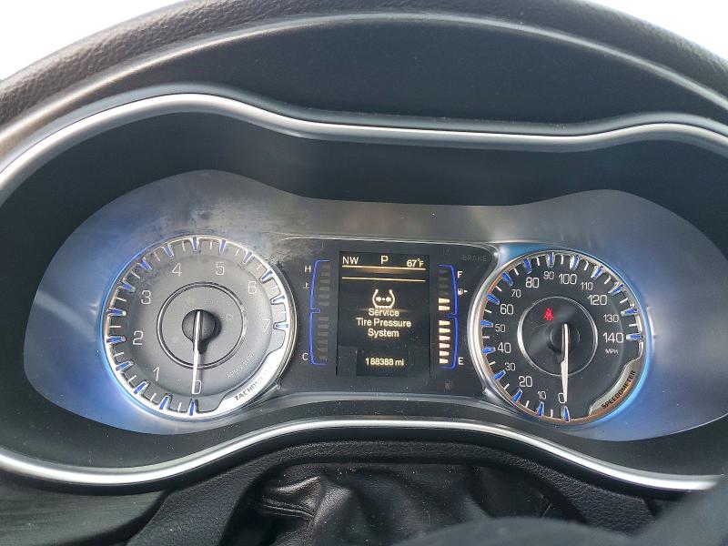 2015 Chrysler 200 მანქანა იყიდება აუქციონზე, vin: 1C3CCCAB0FN704267, აუქციონის ნომერი: 49894056
