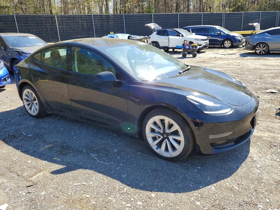 Продажа на аукционе авто 2022 Tesla Model 3, vin: 5YJ3E1EA9NF372063, номер лота: 49105406