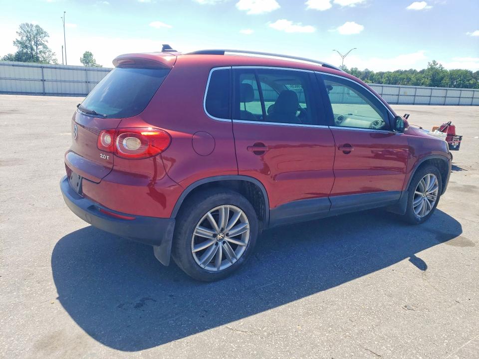 Продаж на аукціоні авто 2011 Volkswagen Tiguan, vin: WVGAV7AX2BW000832, номер лоту: 51419826