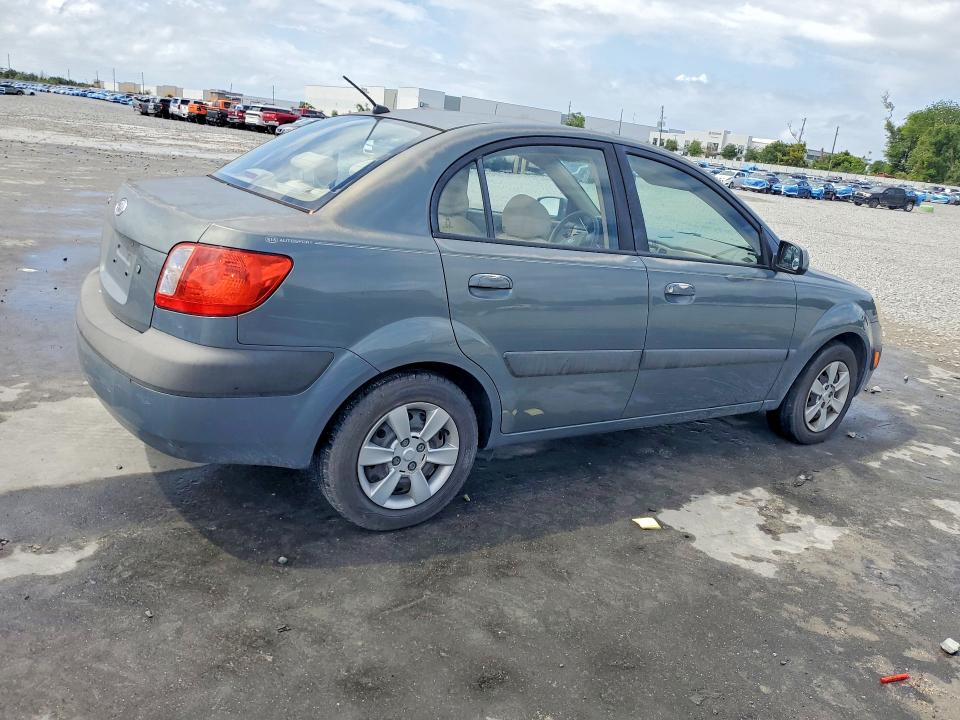 49394456 :رقم المزاد ، KNADE123776211927 vin ، 2007 Kia Rio مزاد بيع