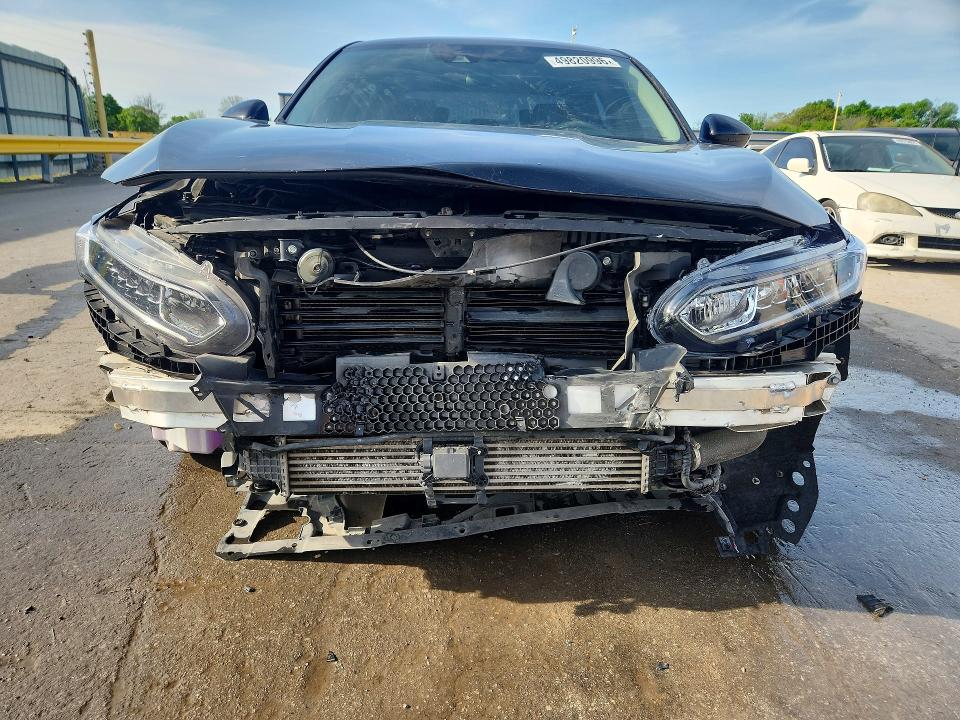 2018 Honda Accord მანქანა იყიდება აუქციონზე, vin: 1HGCV1F40JA116665, აუქციონის ნომერი: 49820996