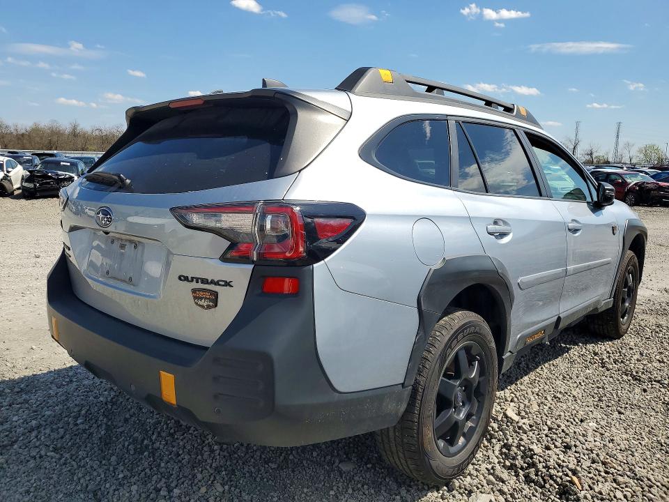 Продажа на аукционе авто 2022 Subaru Outback, vin: 4S4BTGUD1N3217614, номер лота: 49187166