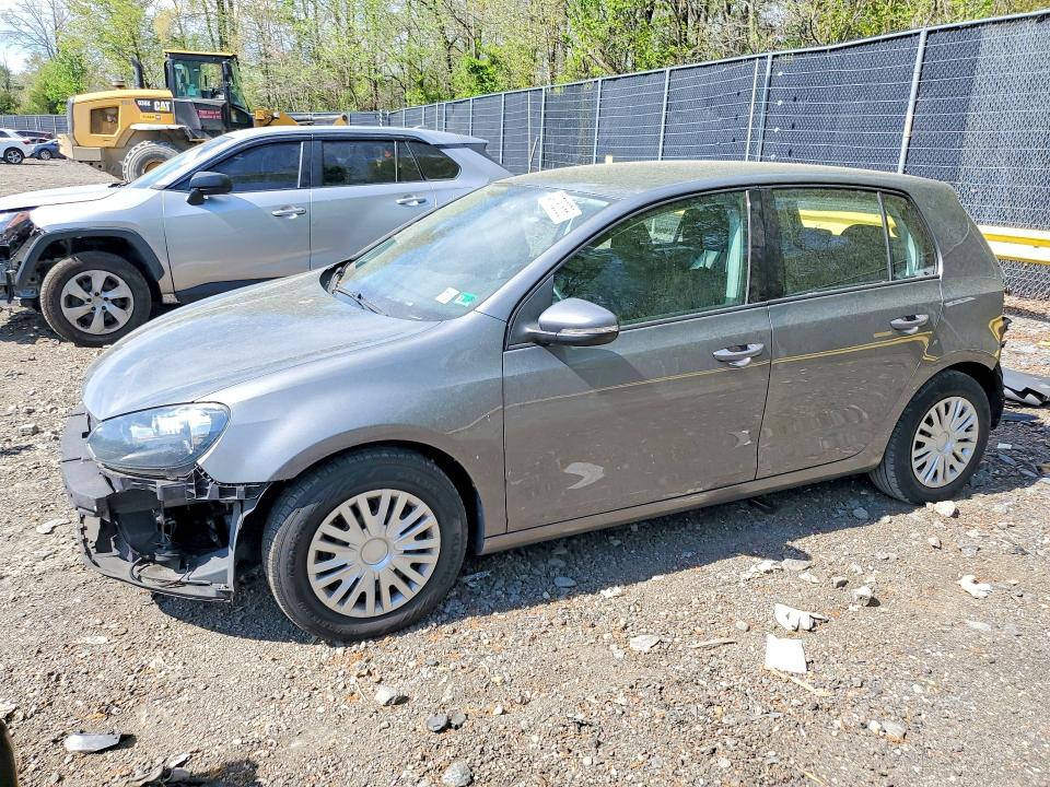 49792856 :رقم المزاد ، WVWDB7AJ7DW139833 vin ، 2013 Volkswagen Golf مزاد بيع
