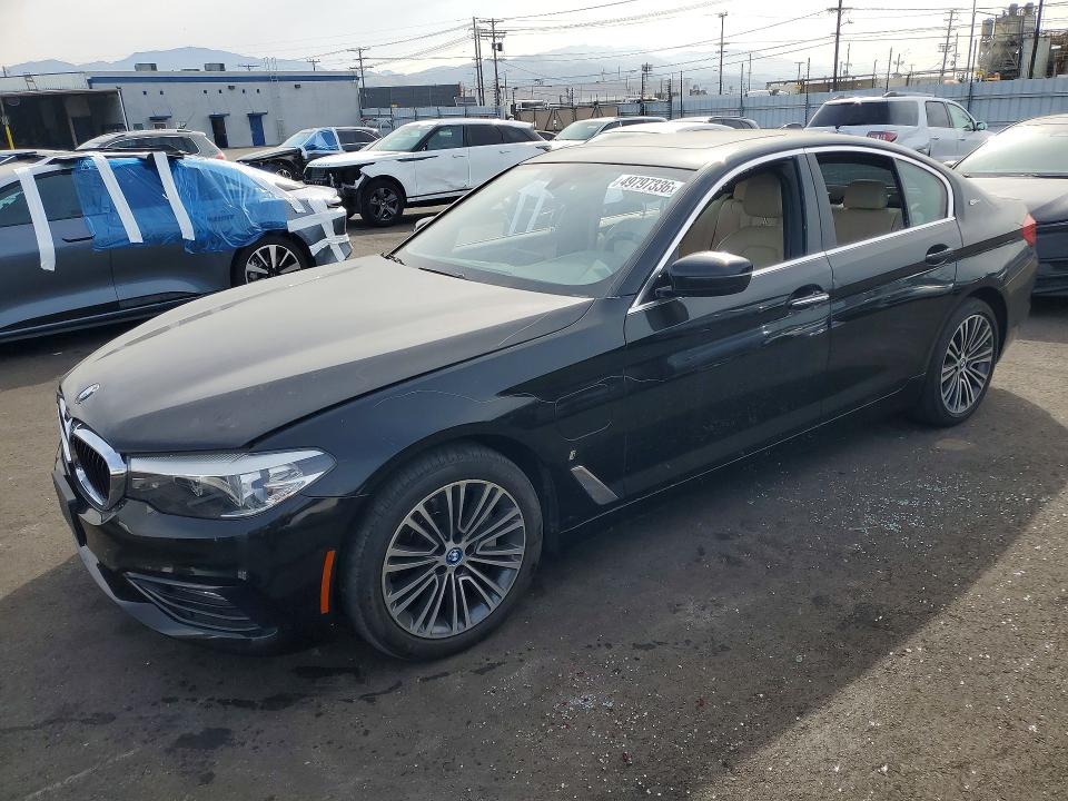 49797336 :رقم المزاد ، WBAJA9C56JB034377 vin ، 2018 Bmw 530e مزاد بيع