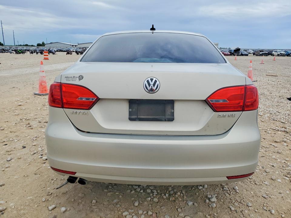 50387686 :رقم المزاد ، 3VWDX7AJ5BM338293 vin ، 2011 Volkswagen Jetta مزاد بيع