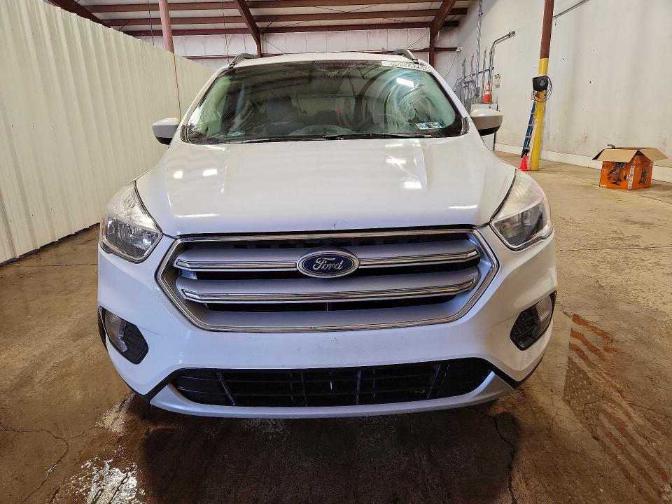 Продажа на аукционе авто 2018 Ford Escape, vin: 1FMCU9GD1JUC37620, номер лота: 50274266