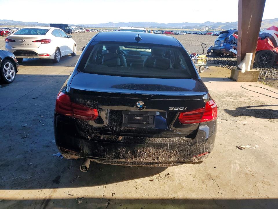 2016 Bmw 320 მანქანა იყიდება აუქციონზე, vin: WBA8A9C50GK622587, აუქციონის ნომერი: 49509976