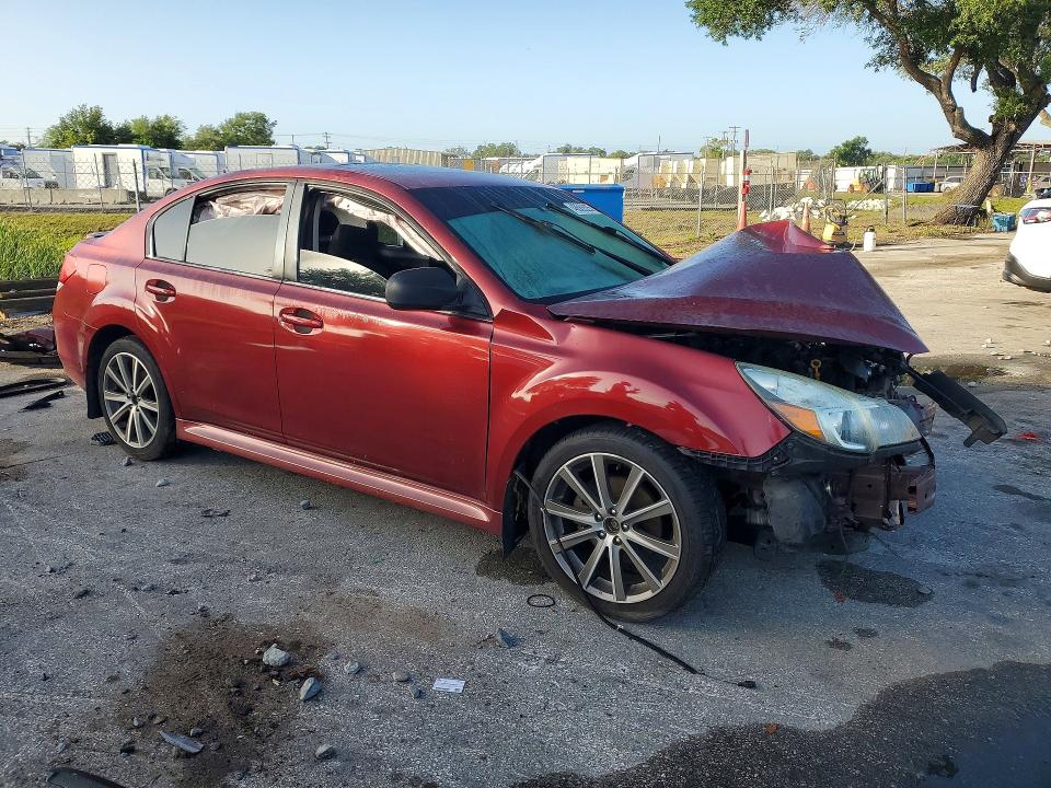 48569326 :رقم المزاد ، 4S3BMCG69D3038260 vin ، 2013 Subaru Legacy مزاد بيع