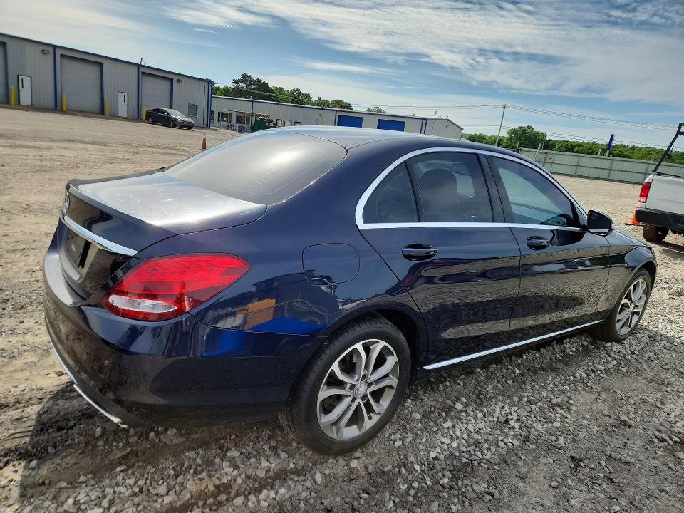 52043786 :رقم المزاد ، 55SWF4KB5FU079835 vin ، 2015 Mercedes-benz C مزاد بيع