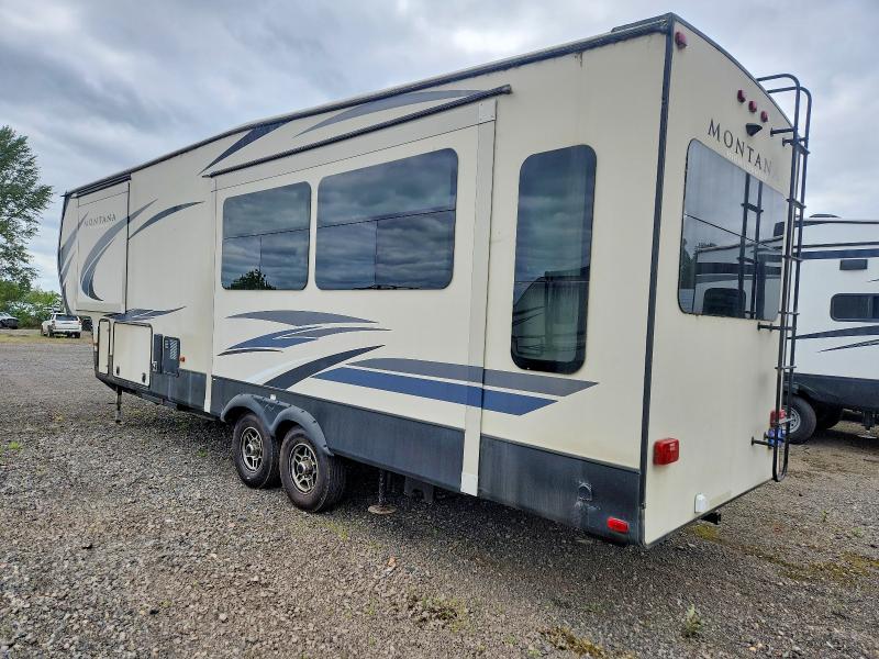 50453996 :رقم المزاد ، 4YDF30525JA743323 vin ، 2018 Keystone Montana مزاد بيع