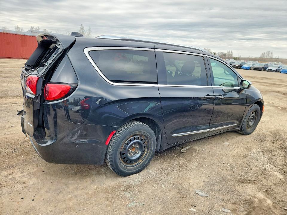50089846 :رقم المزاد ، 2C4RC1GG5HR593394 vin ، 2017 Chrysler Pacifica مزاد بيع