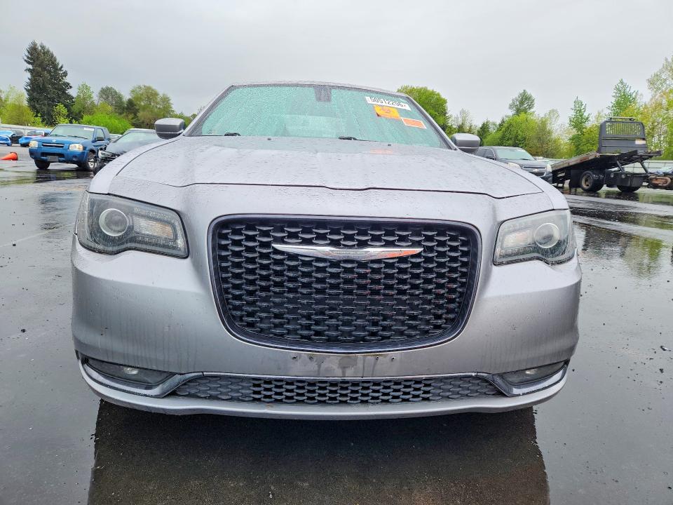 50512296 :رقم المزاد ، 2C3CCABG0JH214461 vin ، 2018 Chrysler 300 مزاد بيع