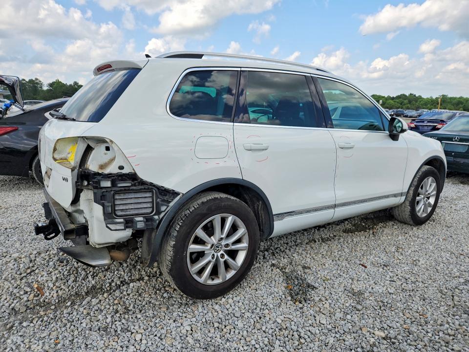 2013 Volkswagen Touareg მანქანა იყიდება აუქციონზე, vin: WVGEF9BPXDD012797, აუქციონის ნომერი: 51562296