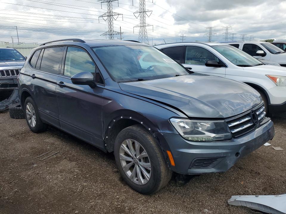 51300626 :رقم المزاد ، 3VV1B7AX0JM124353 vin ، 2018 Volkswagen Tiguan مزاد بيع