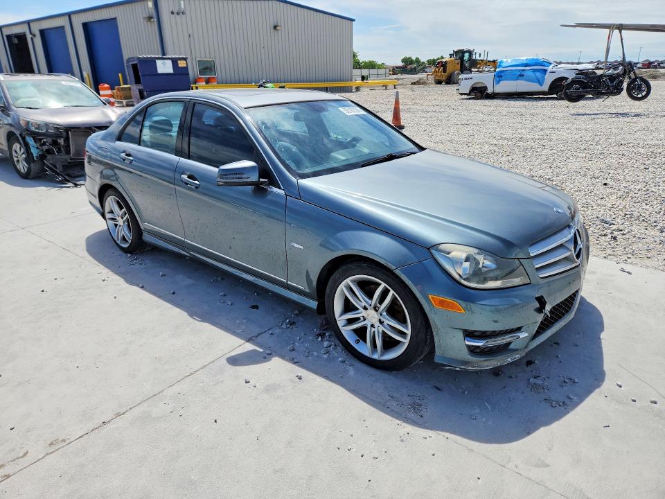 Продажа на аукционе авто 2012 Mercedes-benz C, vin: WDDGF4HB7CA642567, номер лота: 50187396