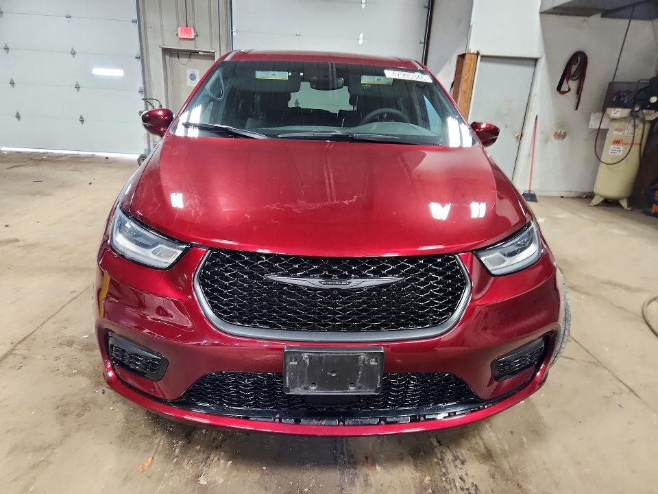 47995346 :رقم المزاد ، 2C4RC1L71NR220760 vin ، 2022 Chrysler Pacifica مزاد بيع