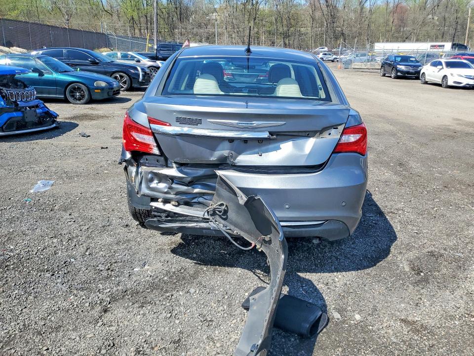 2012 Chrysler 200 მანქანა იყიდება აუქციონზე, vin: 1C3CCBBB6CN120511, აუქციონის ნომერი: 48701666