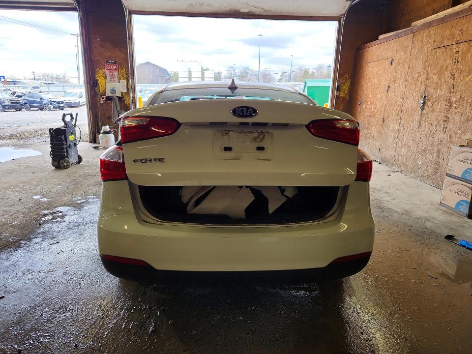 2016 Kia Forte მანქანა იყიდება აუქციონზე, vin: KNAFK4A62G5569862, აუქციონის ნომერი: 45788956