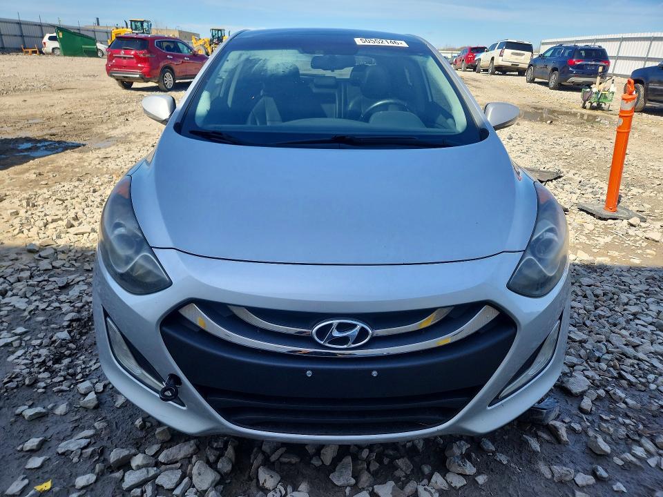 2013 Hyundai Elantra Gt მანქანა იყიდება აუქციონზე, vin: KMHD35LE7DU019829, აუქციონის ნომერი: 50552146