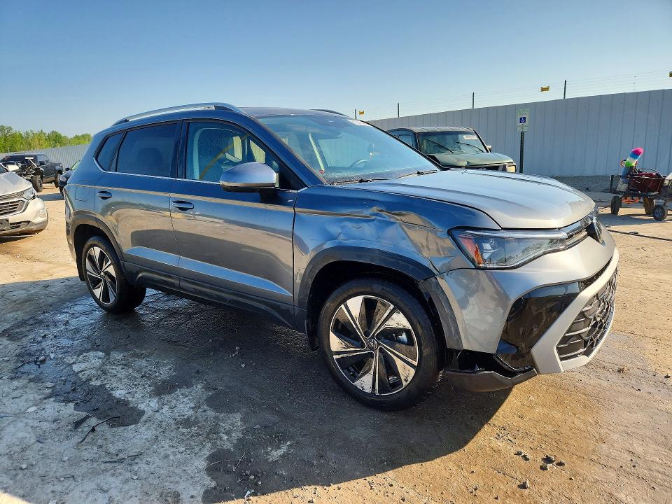 Продажа на аукционе авто 2025 Volkswagen Taos, vin: 3VVVC7B23SM016618, номер лота: 50249946