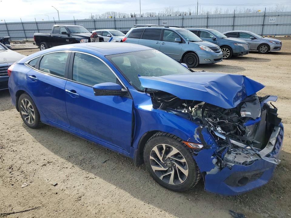 49615296 :رقم المزاد ، 2HGFC2F86JH006233 vin ، 2018 Honda Civic مزاد بيع
