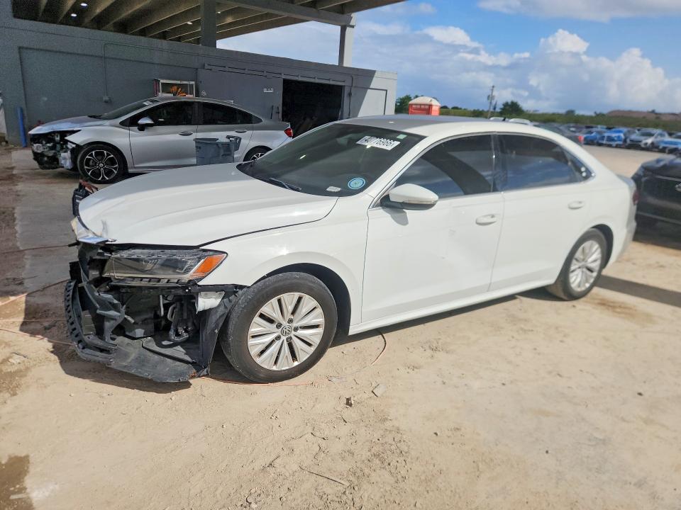 46776966 :رقم المزاد ، 1VWSA7A33LC015454 vin ، 2020 Volkswagen Passat مزاد بيع