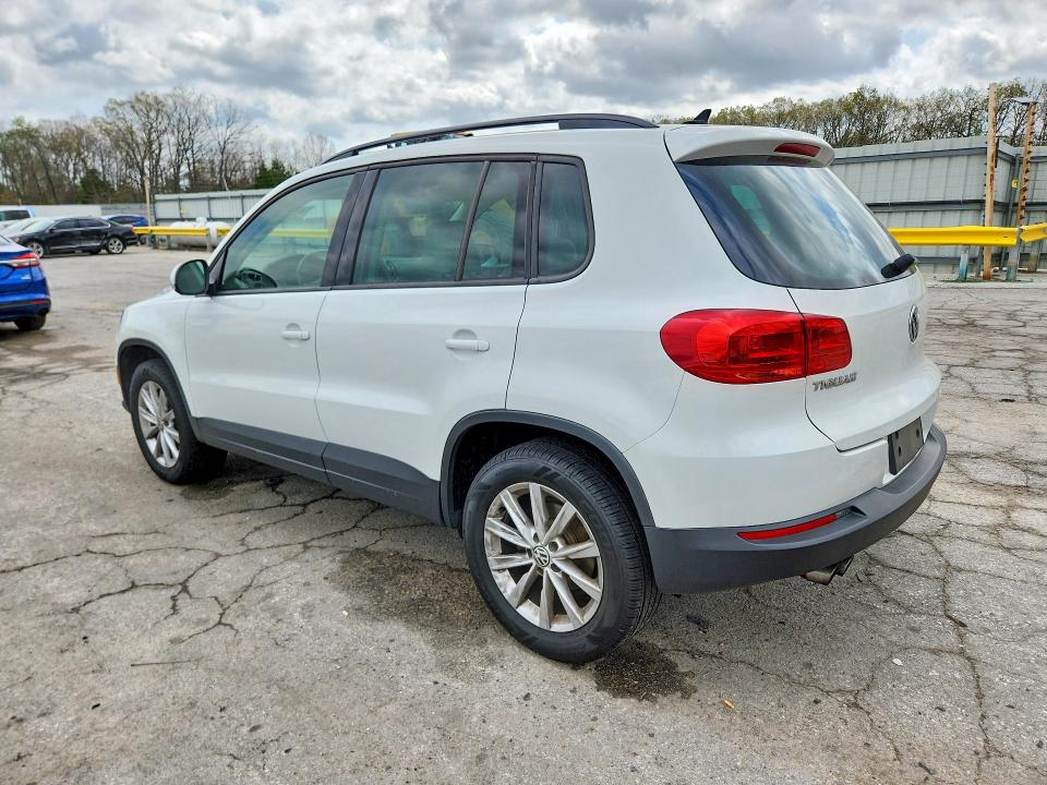 2015 Volkswagen Tiguan მანქანა იყიდება აუქციონზე, vin: WVGBV7AX6FW578927, აუქციონის ნომერი: 49939466