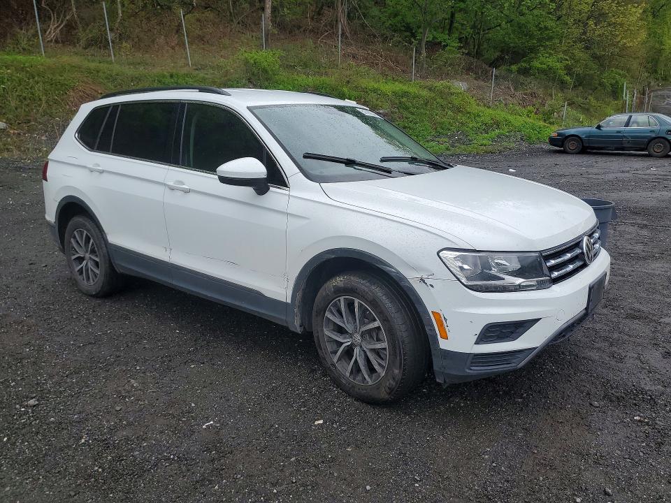 Продаж на аукціоні авто 2020 Volkswagen Tiguan, vin: 3VV2B7AX9LM030446, номер лоту: 51789346