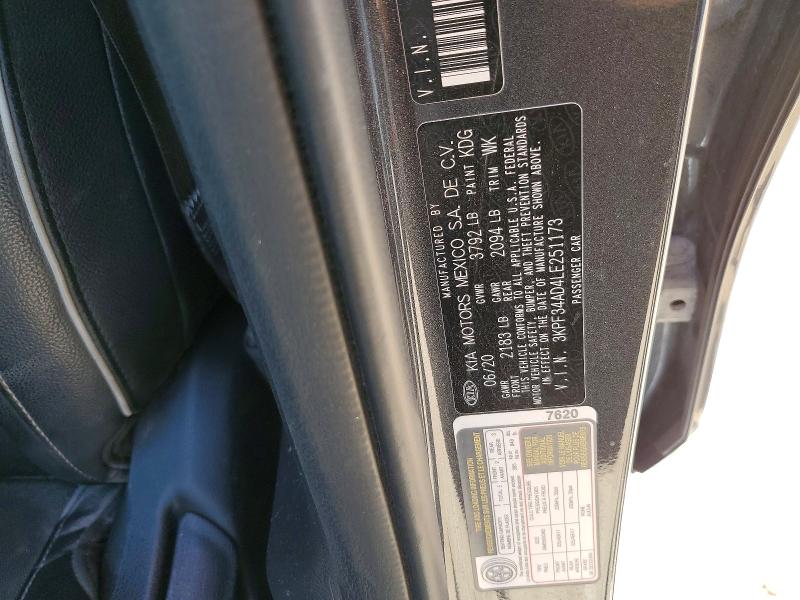 2020 Kia Forte მანქანა იყიდება აუქციონზე, vin: 3KPF34AD4LE251173, აუქციონის ნომერი: 49196096