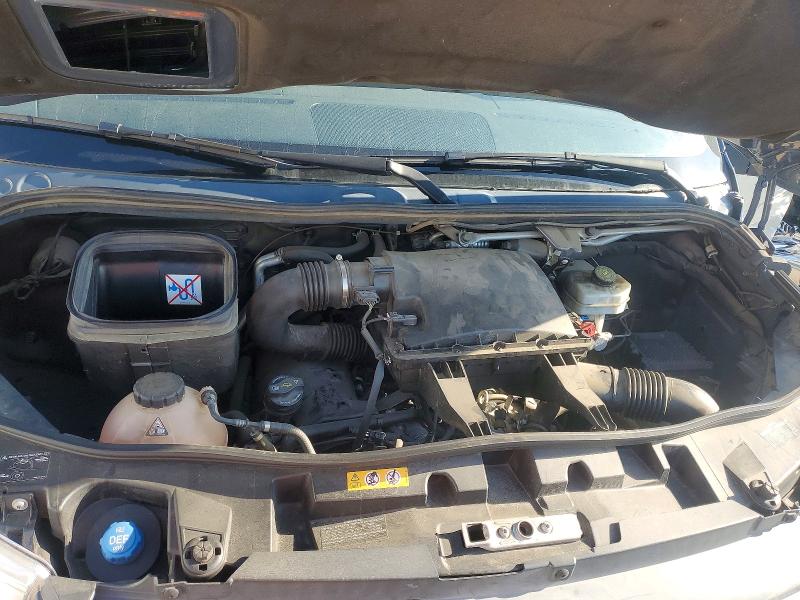 50551546 :رقم المزاد ، WD4PF0CD7KP039843 vin ، 2019 Mercedes Benz Sprinter مزاد بيع