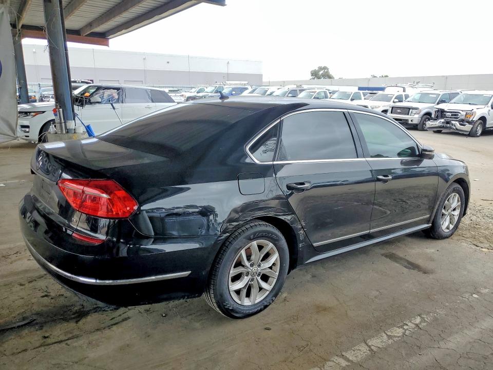 51375196 :رقم المزاد ، 1VWAT7A36GC055510 vin ، 2016 Volkswagen Passat مزاد بيع