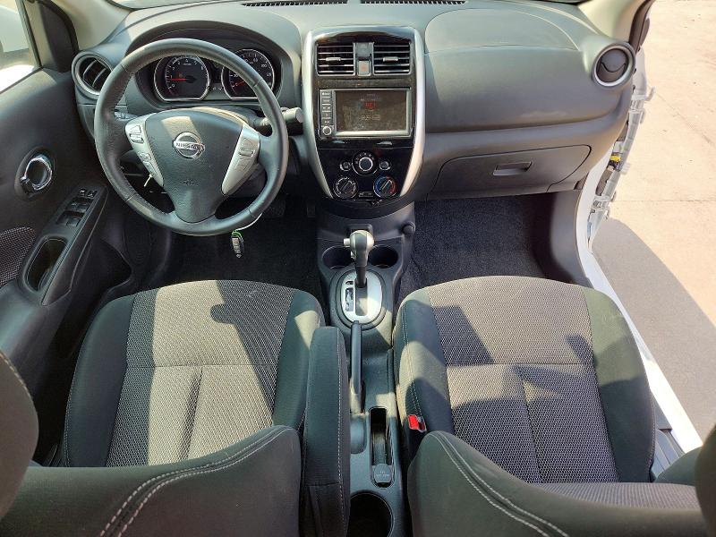 49498686 :رقم المزاد ، 3N1CN7AP3KL819581 vin ، 2019 Nissan Versa مزاد بيع