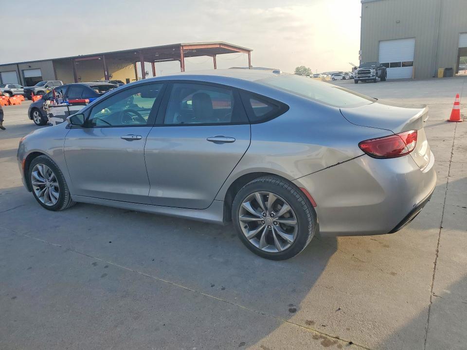 50078476 :رقم المزاد ، 1C3CCCBG3FN614766 vin ، 2015 Chrysler 200 مزاد بيع