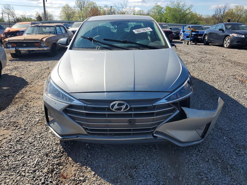 50212816 :رقم المزاد ، 5NPD84LF0LH590919 vin ، 2020 Hyundai Elantra مزاد بيع