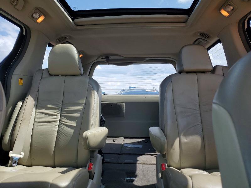 Продаж на аукціоні авто 2011 Toyota Sienna, vin: 5TDYK3DC2BS004747, номер лоту: 51588866