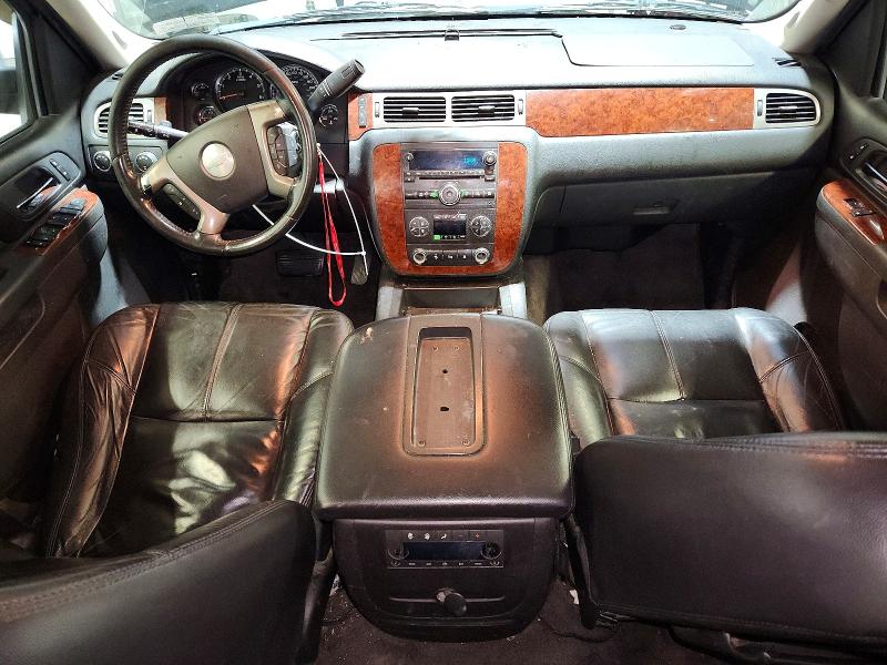 50754036 :رقم المزاد ، 1GNSKBE01BR102842 vin ، 2011 Chevrolet Tahoe مزاد بيع