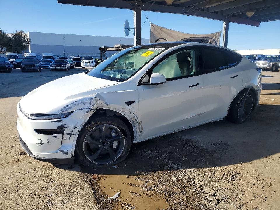 50893216 :رقم المزاد ، 7SAYGDED9TF451020 vin ، 2026 Tesla Model Y مزاد بيع