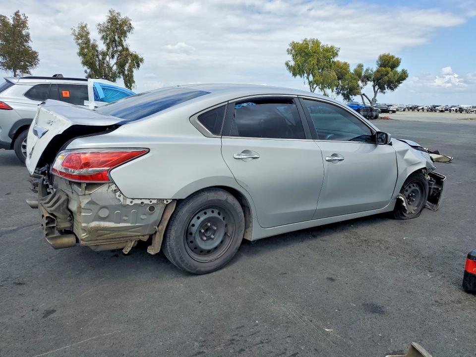51515586 :رقم المزاد ، 1N4AL3AP7FC186206 vin ، 2015 Nissan Altima مزاد بيع