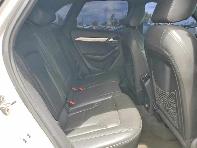 50855786 :رقم المزاد ، WA1BCCFS1JR000526 vin ، 2018 Audi Q3 مزاد بيع