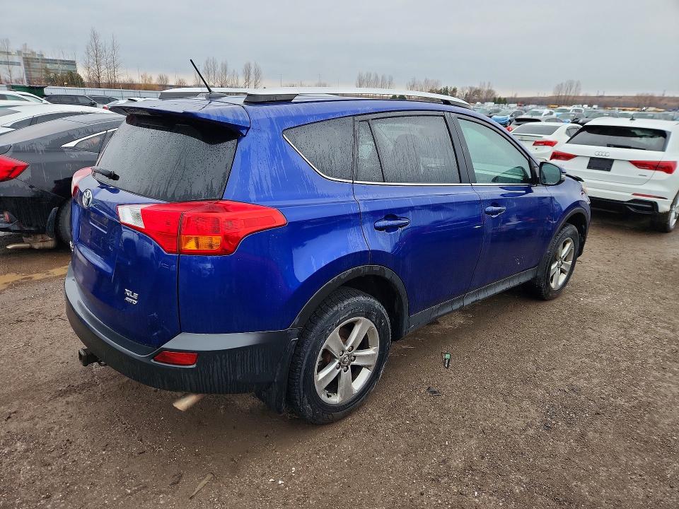 47522096 :رقم المزاد ، 2T3RFREV4FW361492 vin ، 2015 Toyota Rav4 مزاد بيع
