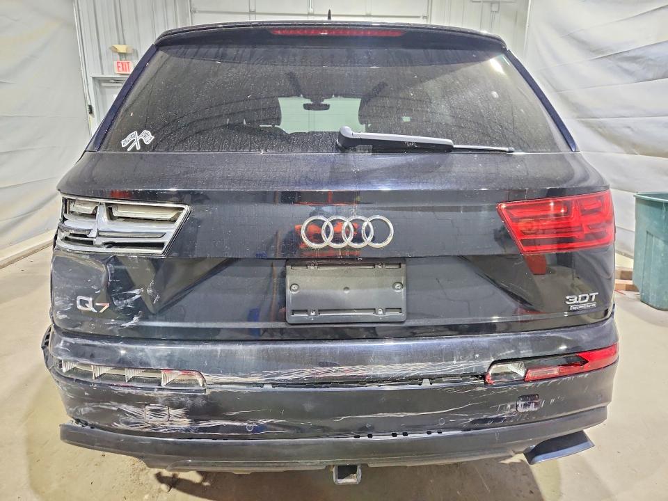 Продажа на аукционе авто 2017 Audi Q7, vin: WA1VAAF71HD028322, номер лота: 73942355