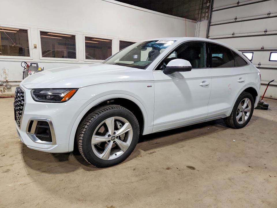 50111896 :رقم المزاد ، WA15AAFY5M2125389 vin ، 2021 Audi Q5 مزاد بيع